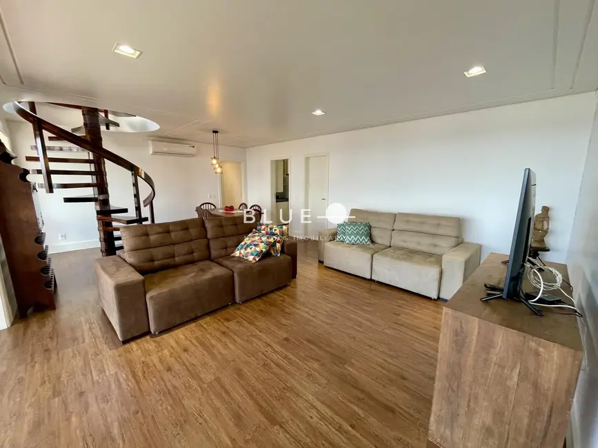 Foto 2 de Apartamento com 4 quartos à venda, 380m2 em Torres - RS