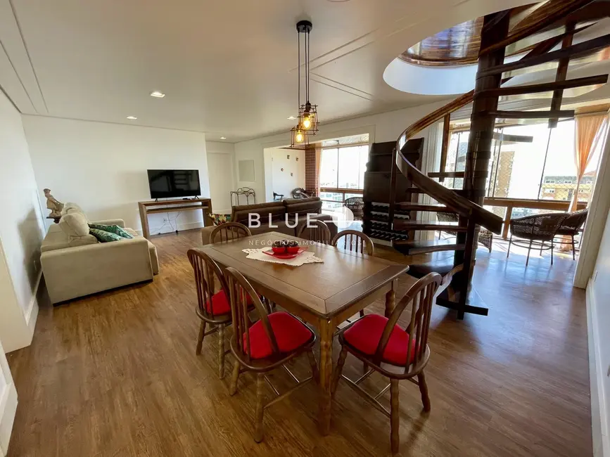Foto 4 de Apartamento com 4 quartos à venda, 380m2 em Torres - RS