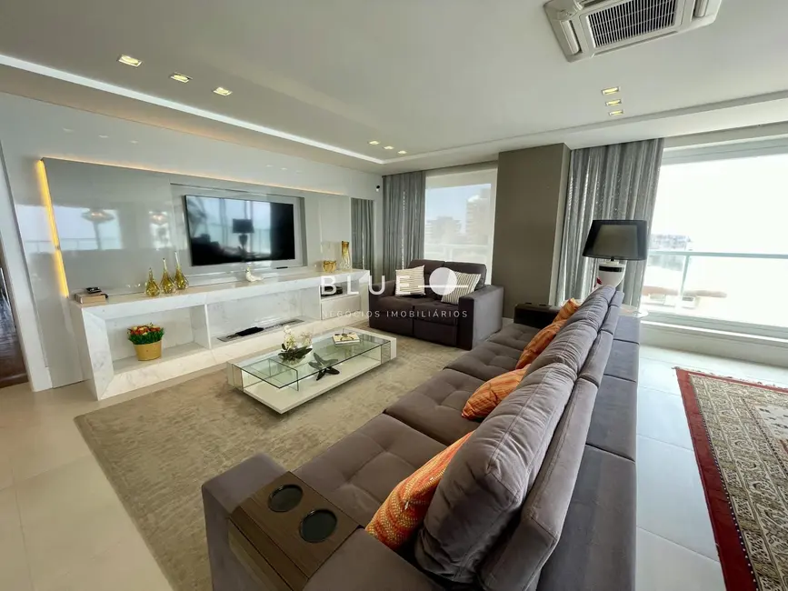 Foto 5 de Apartamento com 4 quartos à venda, 296m2 em Torres - RS