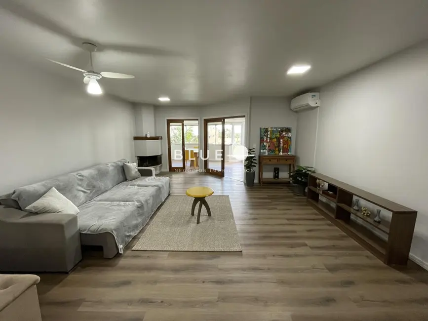 Foto 3 de Apartamento com 3 quartos à venda, 145m2 em Torres - RS