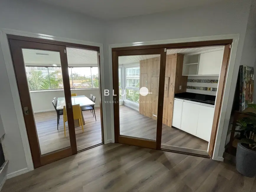 Foto 9 de Apartamento com 3 quartos à venda, 145m2 em Torres - RS