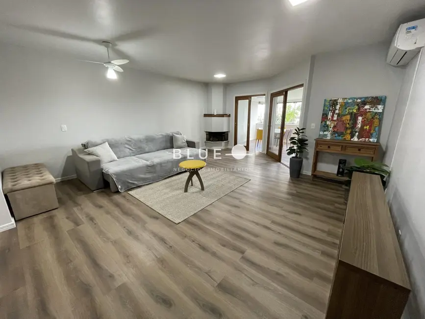 Foto 6 de Apartamento com 3 quartos à venda, 145m2 em Torres - RS