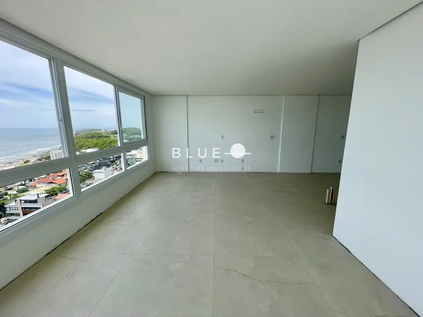 Foto 8 de Apartamento com 3 quartos à venda, 120m2 em Torres - RS