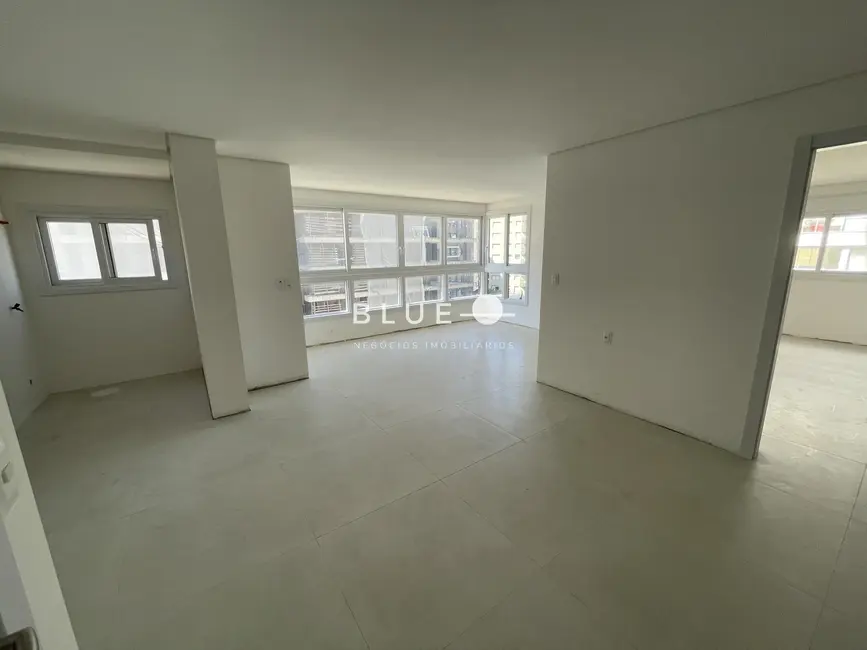 Foto 2 de Apartamento com 2 quartos à venda, 84m2 em Torres - RS