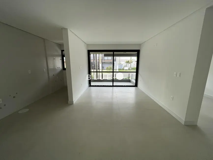 Foto 3 de Apartamento com 2 quartos à venda, 77m2 em Torres - RS