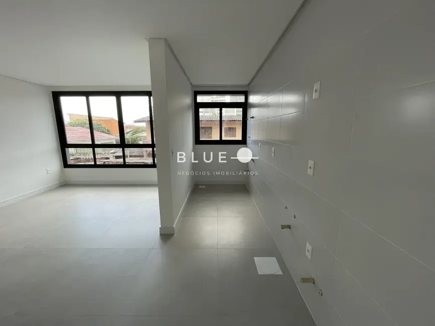 Foto 9 de Apartamento com 2 quartos à venda, 68m2 em Torres - RS