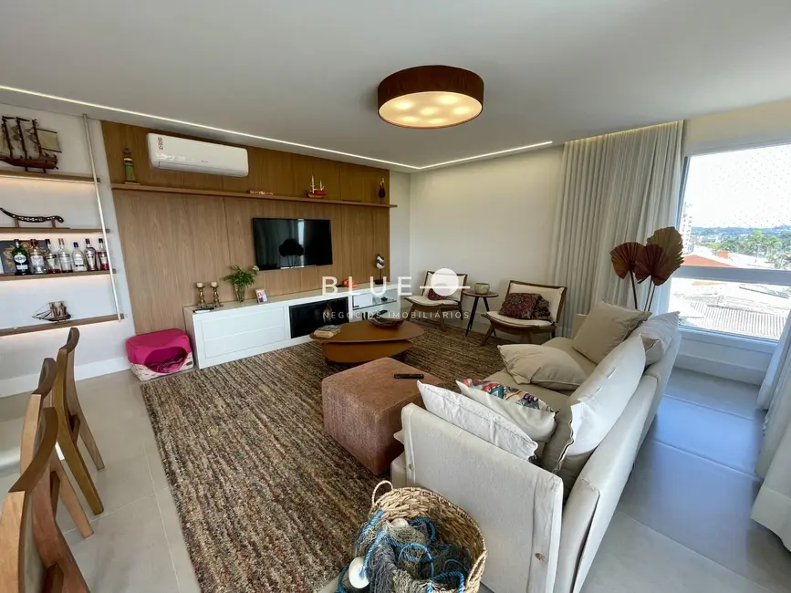 Foto 9 de Apartamento com 3 quartos à venda, 150m2 em Torres - RS