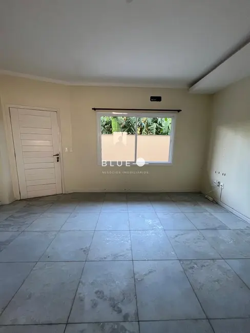 Casa com 2 quartos à venda, 127m2 em Torres - RS - imagem 3 Foto 3 de Casa com 2 quartos à venda, 127m2 em Torres - RS