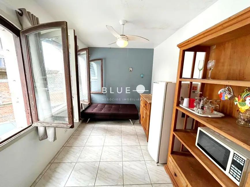 Foto 3 de Apartamento com 1 quarto à venda, 44m2 em Centro, Torres - RS
