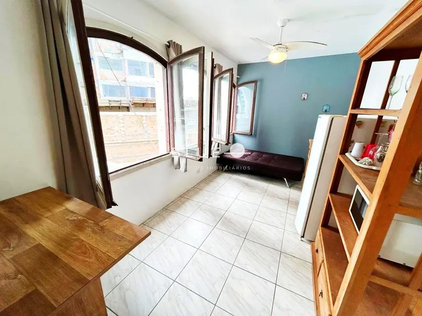Foto 2 de Apartamento com 1 quarto à venda, 44m2 em Centro, Torres - RS
