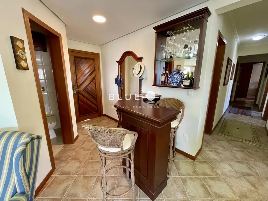 Foto 8 de Apartamento com 3 quartos à venda, 142m2 em Torres - RS