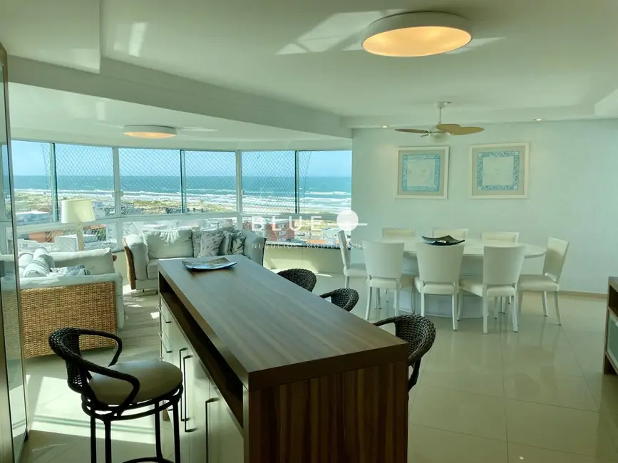 Foto 1 de Apartamento com 4 quartos à venda, 263m2 em Torres - RS