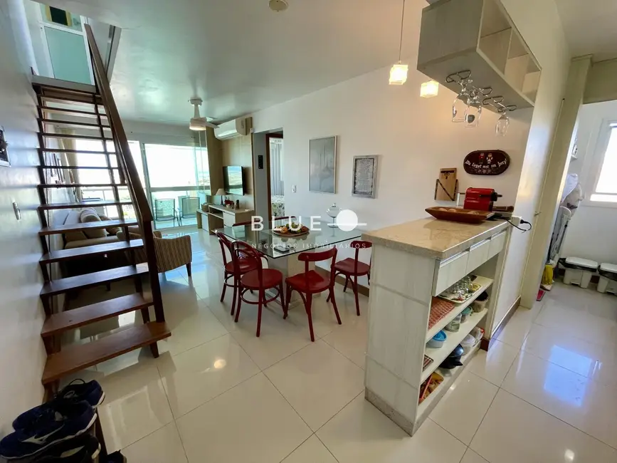Foto 2 de Cobertura com 3 quartos à venda, 170m2 em Torres - RS