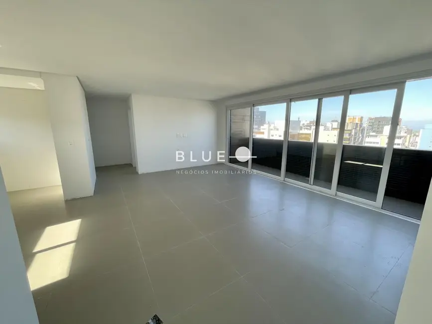 Foto 2 de Apartamento com 2 quartos à venda, 98m2 em Centro, Torres - RS