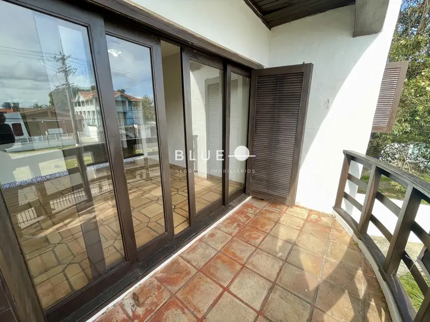 Foto 6 de Cobertura com 3 quartos à venda, 220m2 em Torres - RS
