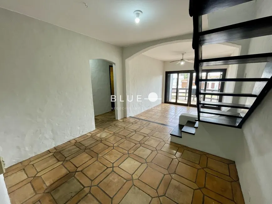 Foto 2 de Cobertura com 3 quartos à venda, 220m2 em Torres - RS