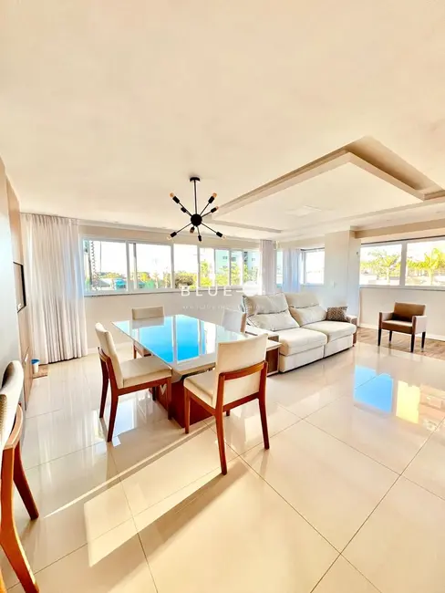 Foto 6 de Apartamento com 3 quartos à venda, 150m2 em Torres - RS