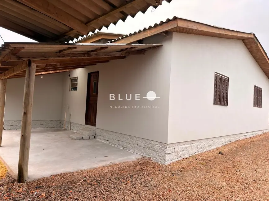 Casa com 2 quartos à venda, 110m2 em Torres - RS - imagem 2 Foto 2 de Casa com 2 quartos à venda, 110m2 em Torres - RS