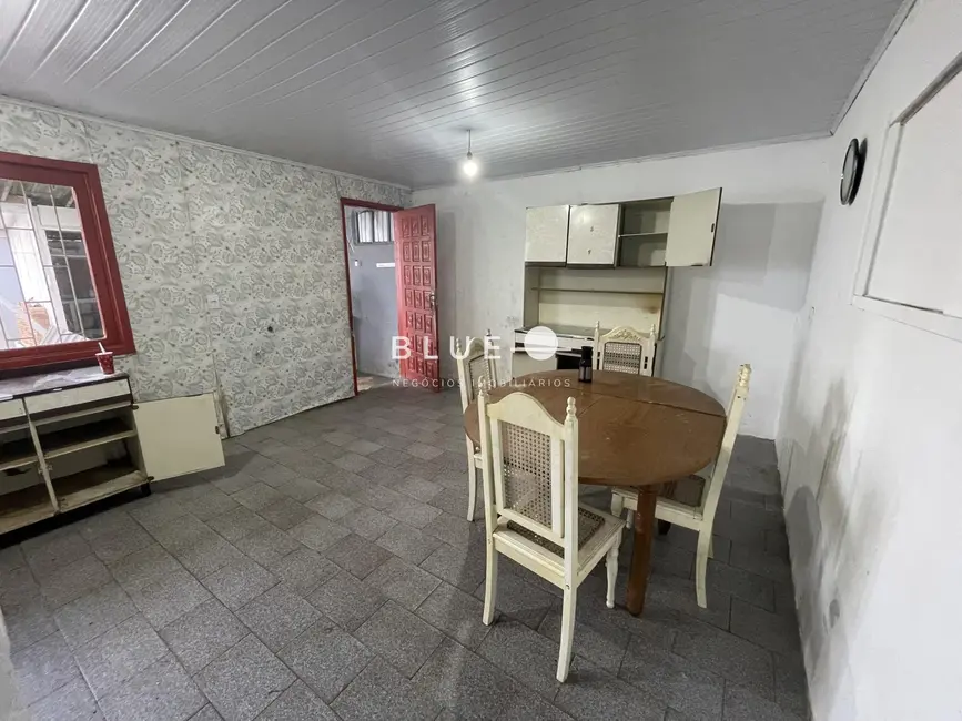 Casa com 2 quartos à venda, 90m2 em Torres - RS - imagem 4 Foto 4 de Casa com 2 quartos à venda, 90m2 em Torres - RS