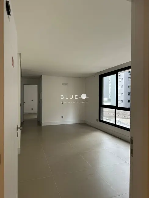 Foto 8 de Apartamento com 2 quartos à venda, 77m2 em Torres - RS