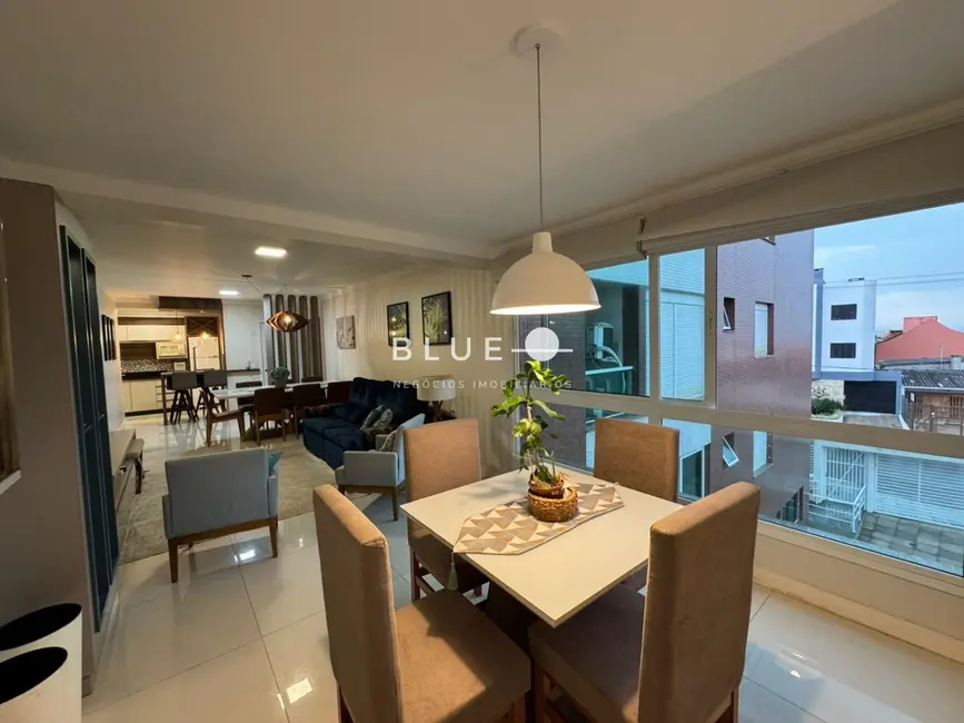 Foto 3 de Apartamento com 3 quartos à venda, 126m2 em Torres - RS