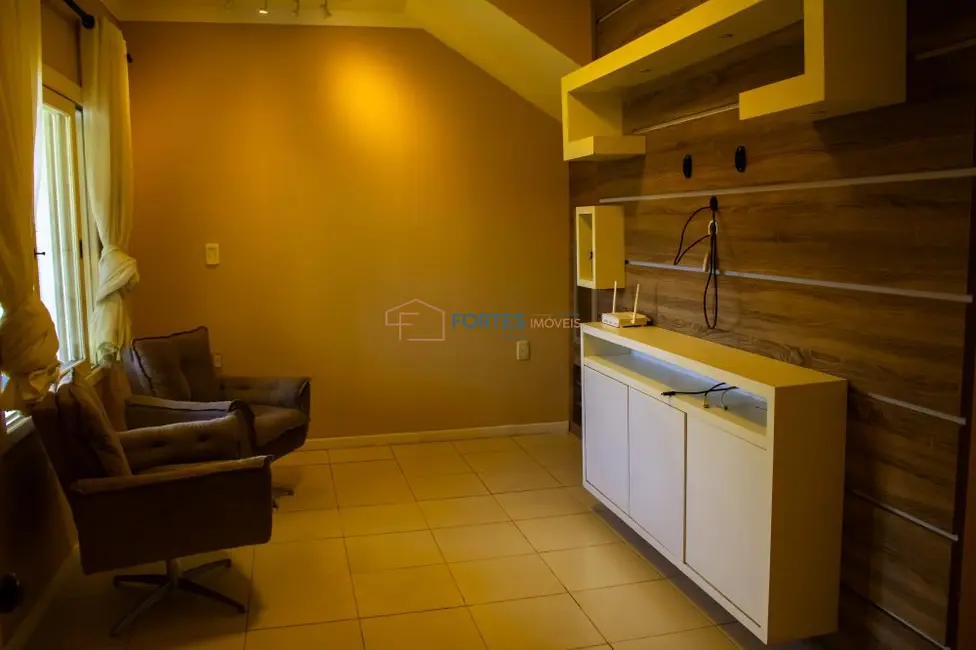 Sobrado com 3 quartos à venda, 81m2 em Centro, Osorio - RS - imagem 5 Foto 5 de Sobrado com 3 quartos à venda, 81m2 em Centro, Osorio - RS