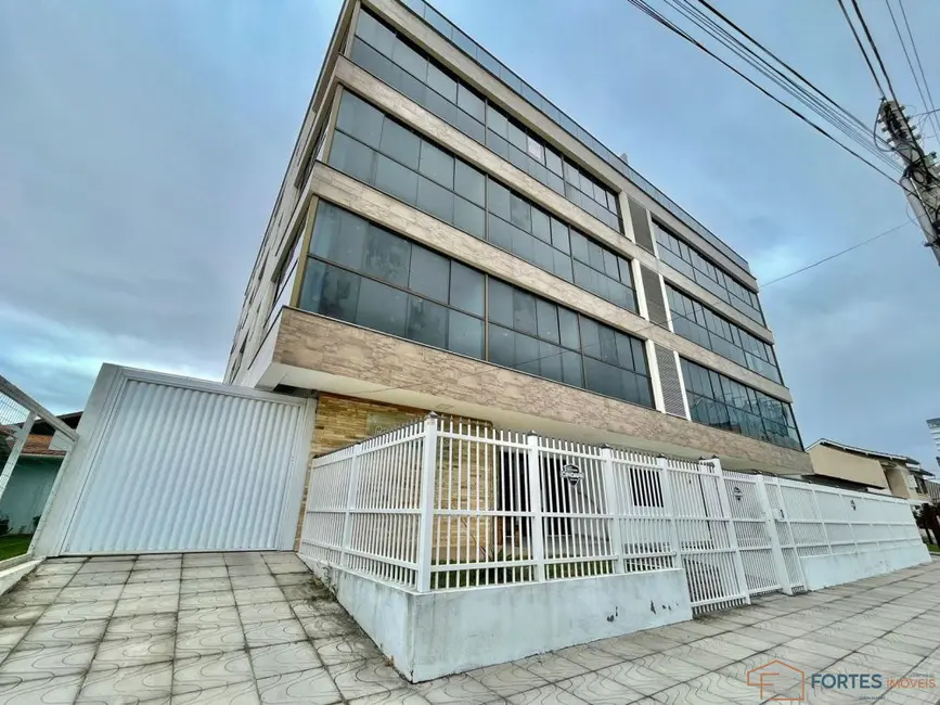 Foto 1 de Cobertura com 3 quartos à venda, 235m2 em Centro, Tramandai - RS