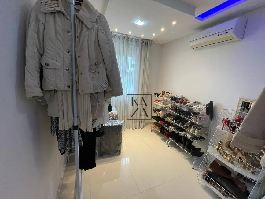 Apartamento com 3 quartos à venda, 135m2 em Atiradores, Joinville - SC - imagem 8 Foto 8 de Apartamento com 3 quartos à venda, 135m2 em Atiradores, Joinville - SC