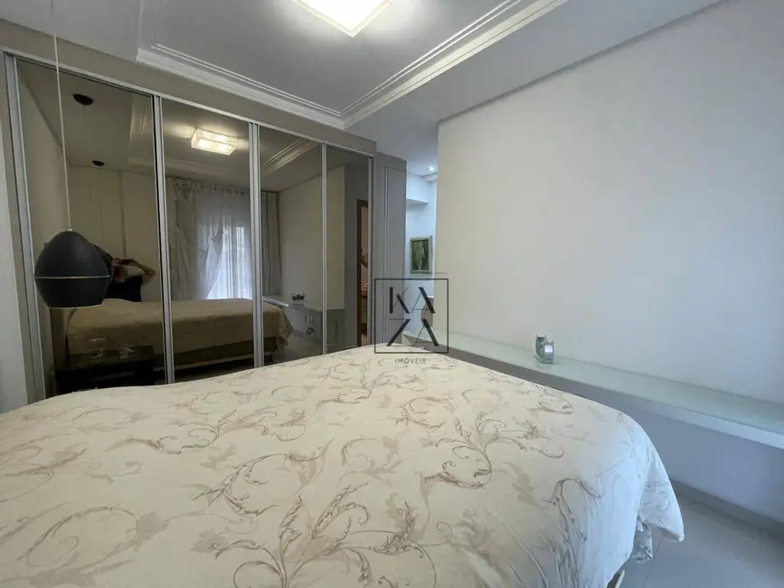 Apartamento com 3 quartos à venda, 135m2 em Atiradores, Joinville - SC - imagem 6 Foto 6 de Apartamento com 3 quartos à venda, 135m2 em Atiradores, Joinville - SC