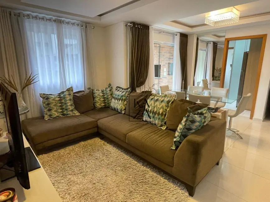 Foto 2 de Apartamento com 3 quartos à venda, 135m2 em Atiradores, Joinville - SC