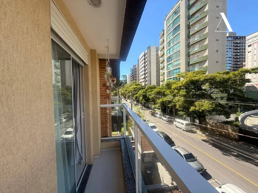 Foto 3 de Apartamento com 3 quartos à venda, 135m2 em Atiradores, Joinville - SC