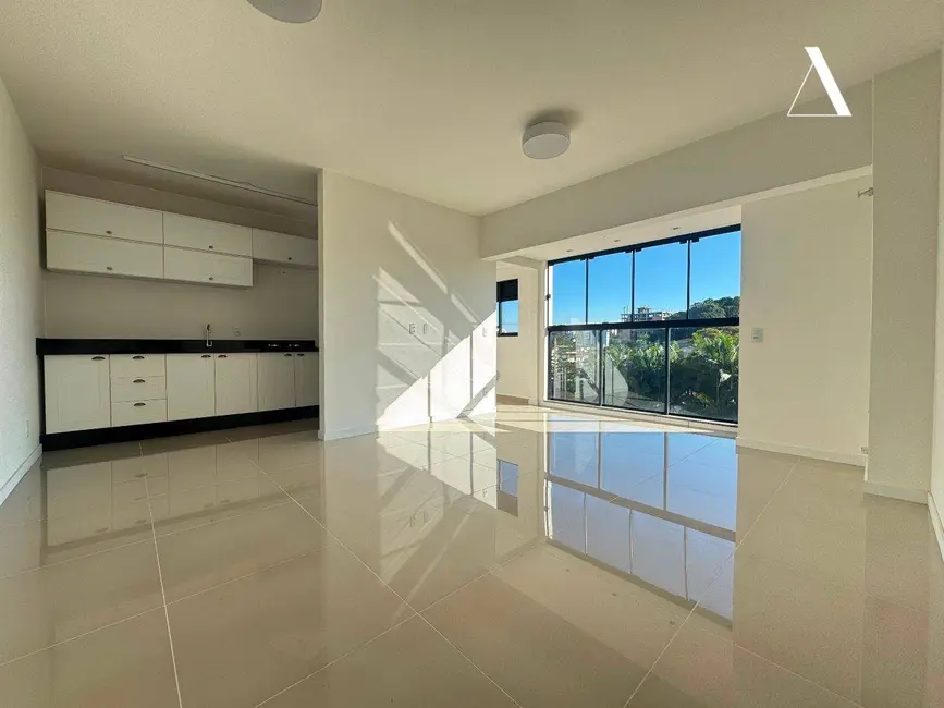 Foto 2 de Apartamento com 3 quartos à venda e para alugar, 73m2 em Glória, Joinville - SC