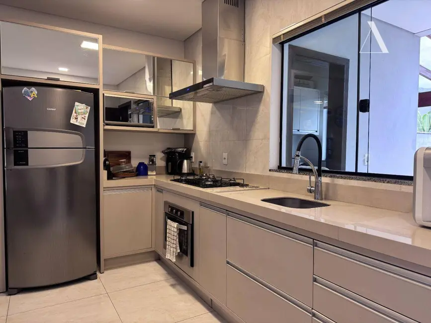 Casa com 3 quartos à venda, 135m2 em Saguaçu, Joinville - SC - imagem 2 Foto 2 de Casa com 3 quartos à venda, 135m2 em Saguaçu, Joinville - SC