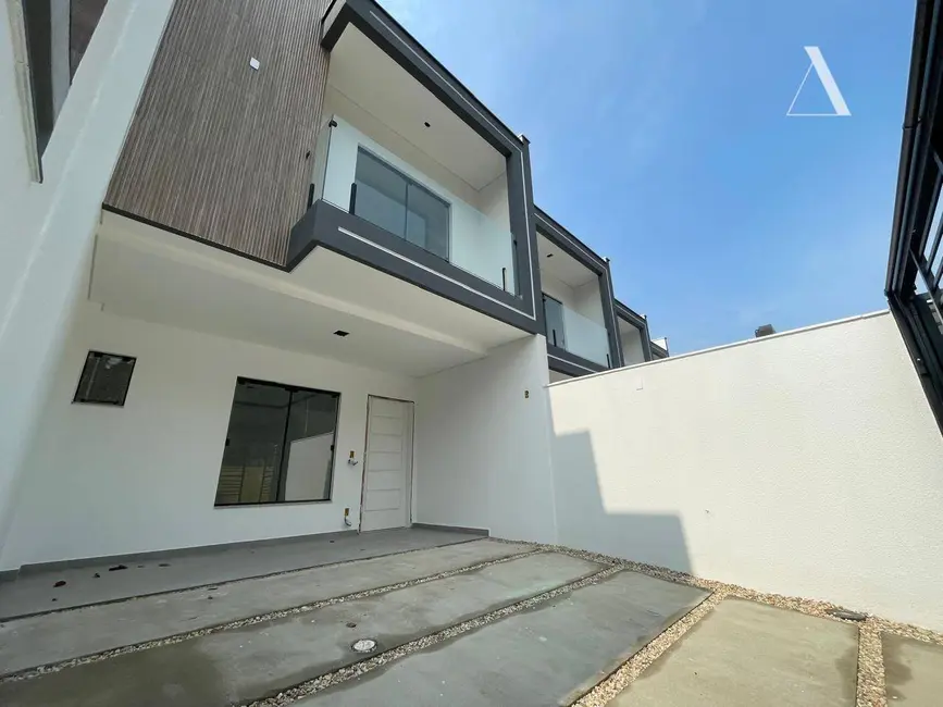 Foto 2 de Casa com 3 quartos à venda, 113m2 em Bom Retiro, Joinville - SC