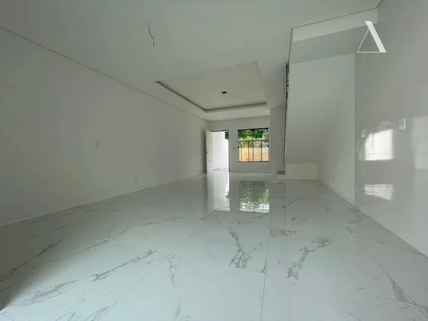 Foto 5 de Casa com 3 quartos à venda, 113m2 em Bom Retiro, Joinville - SC