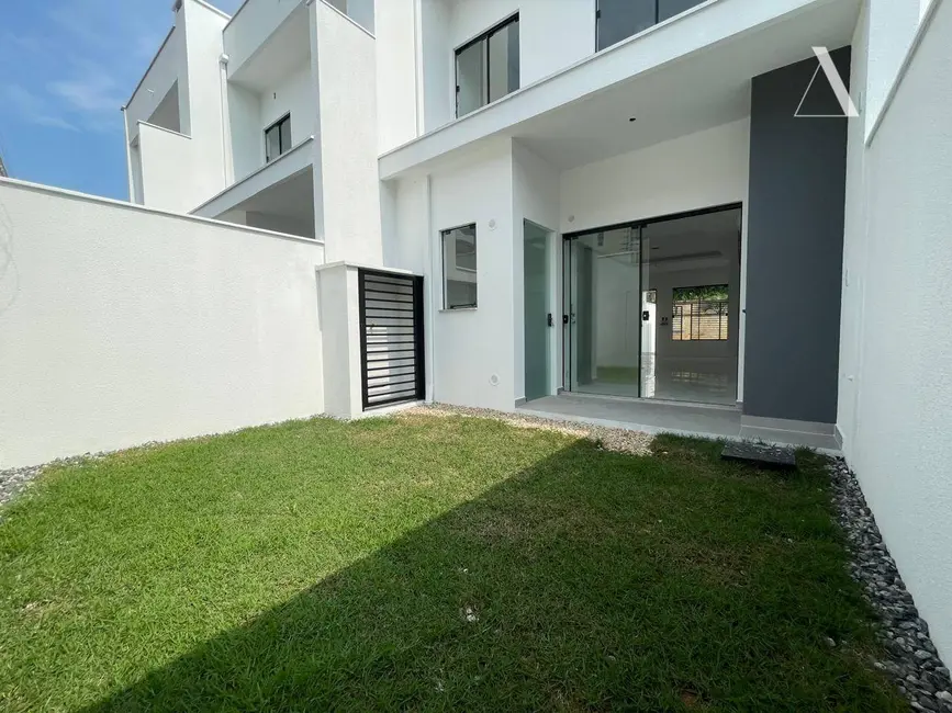 Foto 1 de Casa com 3 quartos à venda, 113m2 em Bom Retiro, Joinville - SC