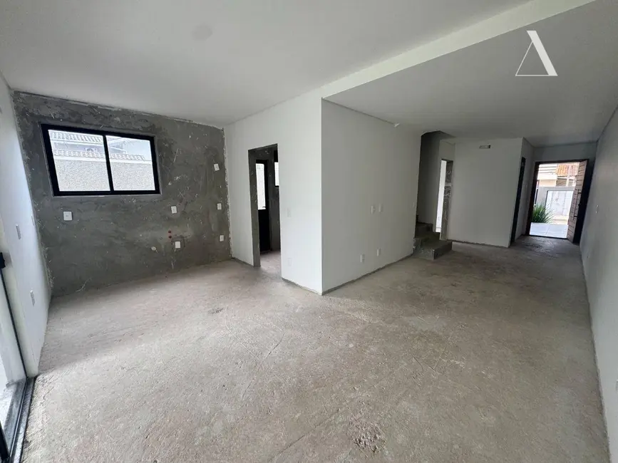 Foto 4 de Casa com 3 quartos à venda, 210m2 em Santo Antônio, Joinville - SC