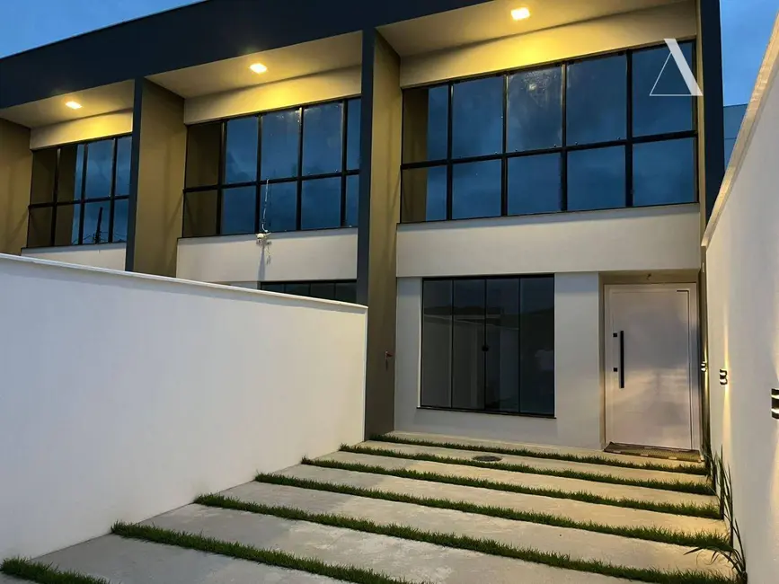 Foto 2 de Casa com 3 quartos à venda, 127m2 em Boa Vista, Joinville - SC