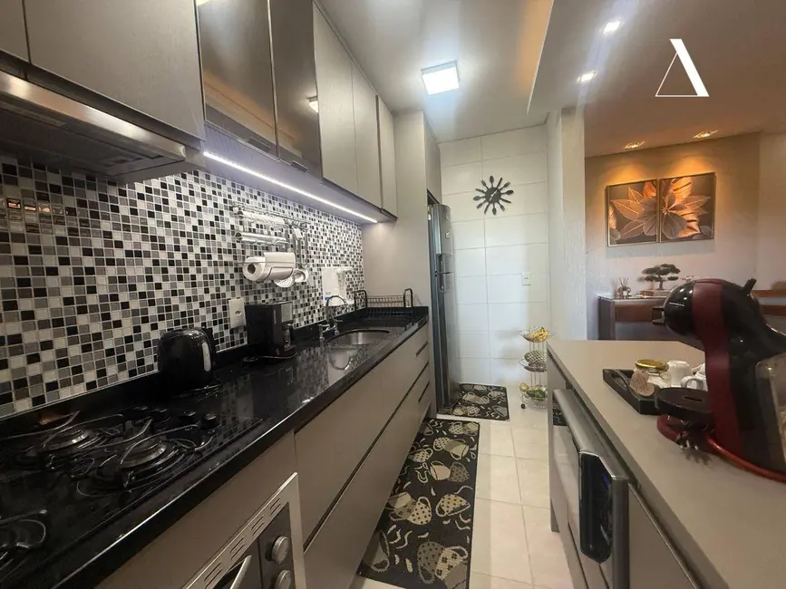 Foto 9 de Apartamento com 3 quartos à venda, 98m2 em Santo Antônio, Joinville - SC