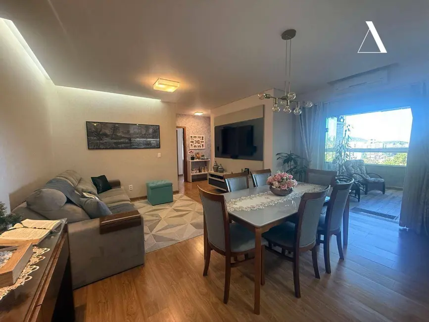 Foto 6 de Apartamento com 3 quartos à venda, 98m2 em Santo Antônio, Joinville - SC