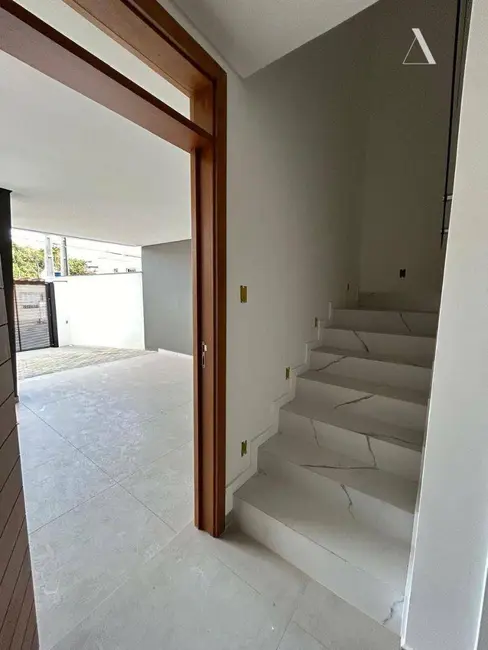 Foto 4 de Casa com 3 quartos à venda, 124m2 em Floresta, Joinville - SC