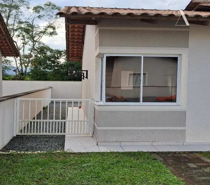 Foto 2 de Casa de Condomínio com 2 quartos à venda, 73m2 em Garuva - SC
