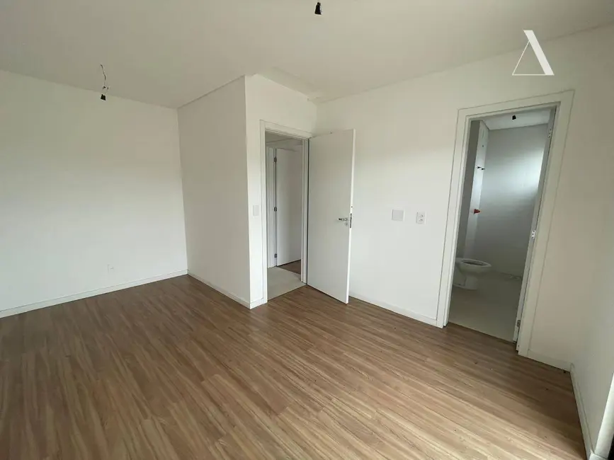 Foto 7 de Apartamento com 2 quartos à venda, 225m2 em Bucarein, Joinville - SC