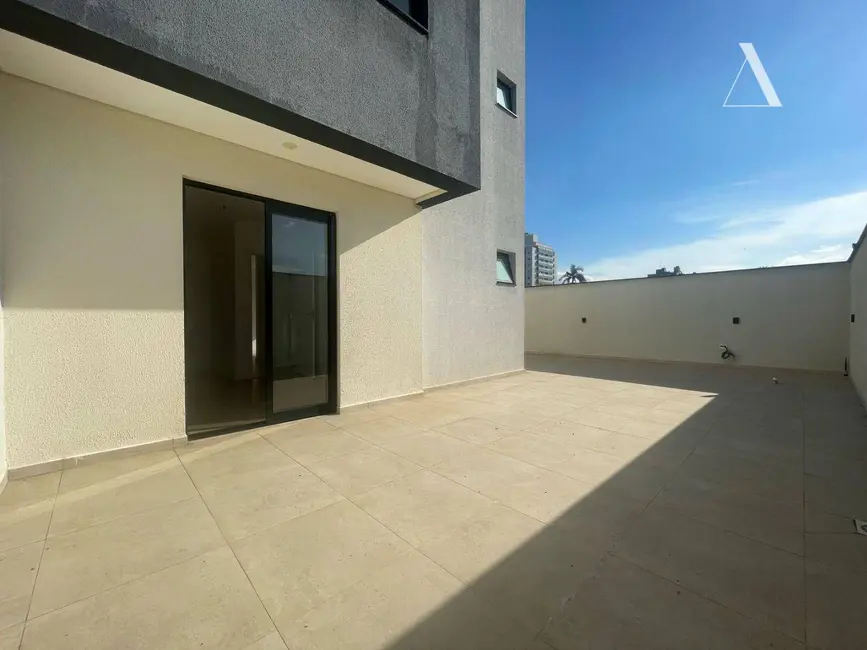 Foto 3 de Apartamento com 2 quartos à venda, 225m2 em Bucarein, Joinville - SC