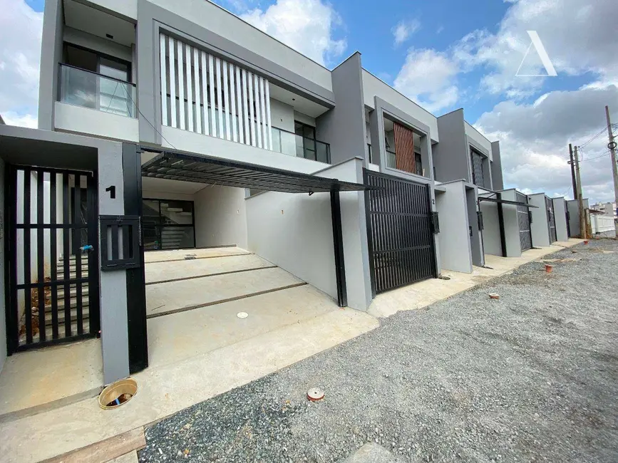 Foto 2 de Casa com 3 quartos à venda, 85m2 em Bom Retiro, Joinville - SC