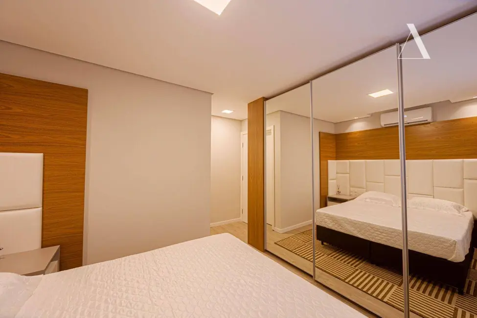 Foto 7 de Apartamento com 2 quartos à venda, 77m2 em Costa e Silva, Joinville - SC