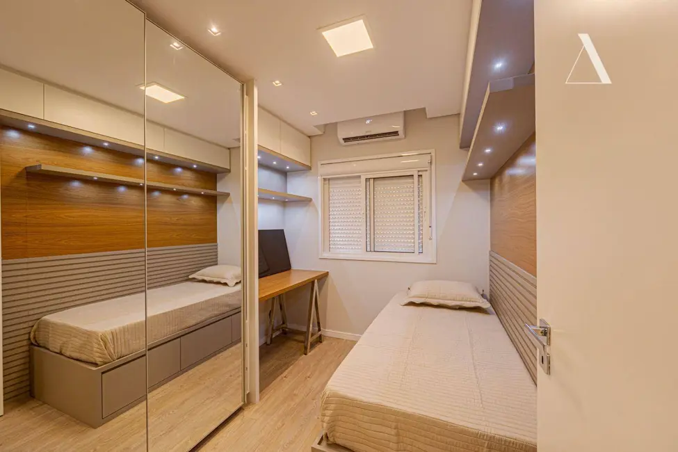 Foto 9 de Apartamento com 2 quartos à venda, 77m2 em Costa e Silva, Joinville - SC