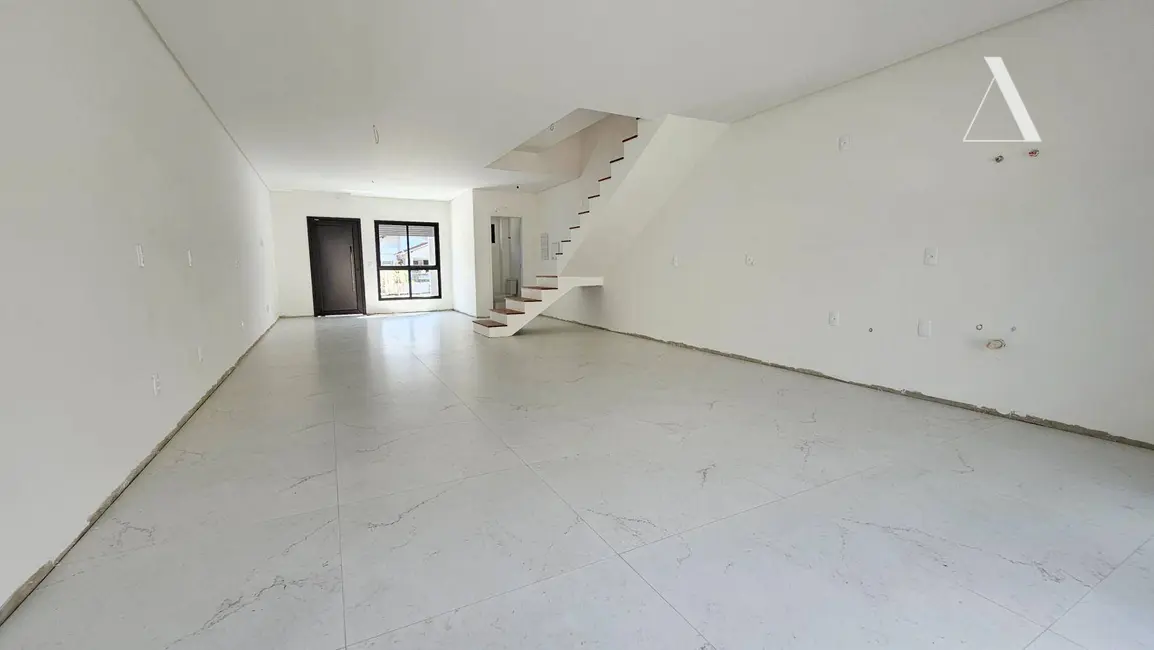 Foto 6 de Casa com 3 quartos à venda, 608m2 em Anita Garibaldi, Joinville - SC