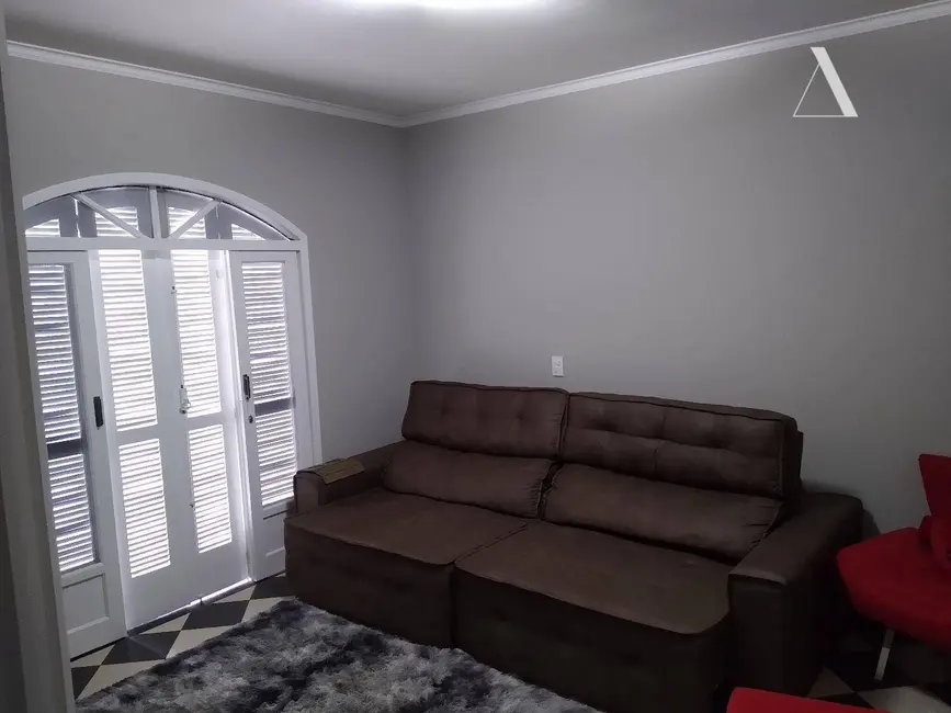 Foto 5 de Casa com 4 quartos à venda, 360m2 em Vila Nova, Joinville - SC