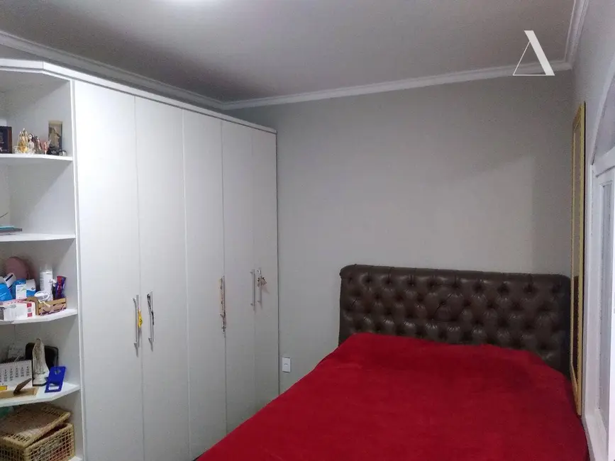 Foto 9 de Casa com 4 quartos à venda, 360m2 em Vila Nova, Joinville - SC